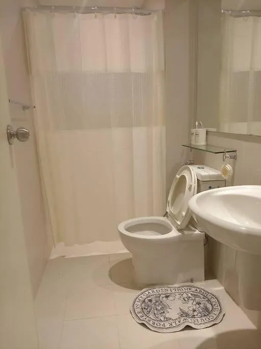 Apartment Affordable Staycation In Azure Manila Philippines
