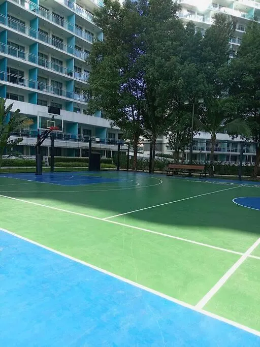 Affordable Staycation In Azure Manila