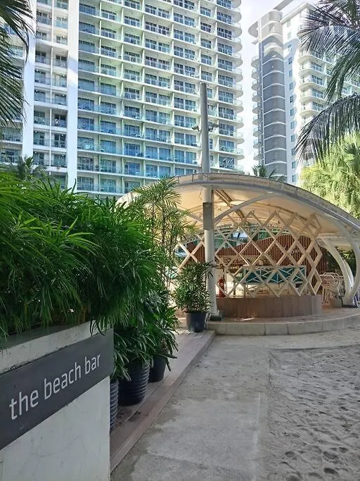 Affordable Staycation In Azure Manila Apartment